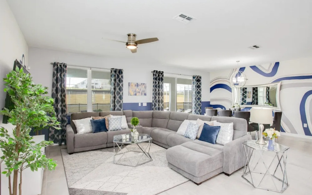 photo 2 of 9 Bdrm Champions Gate Villa