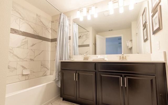 photo 2 of 8957sid-the Retreat At Championsgate 4 Bedroom Townhouse by RedAwning