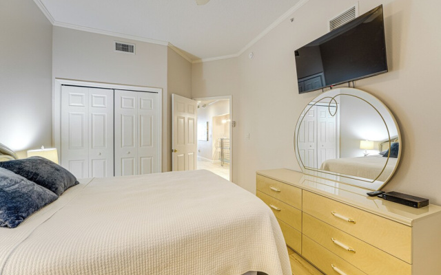 photo 5 of 8th Floor Penthouse, Walk to Clearwater Beach