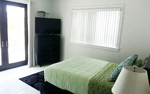 photo 4 of 9 Bedroom Homes in Miami by TMG