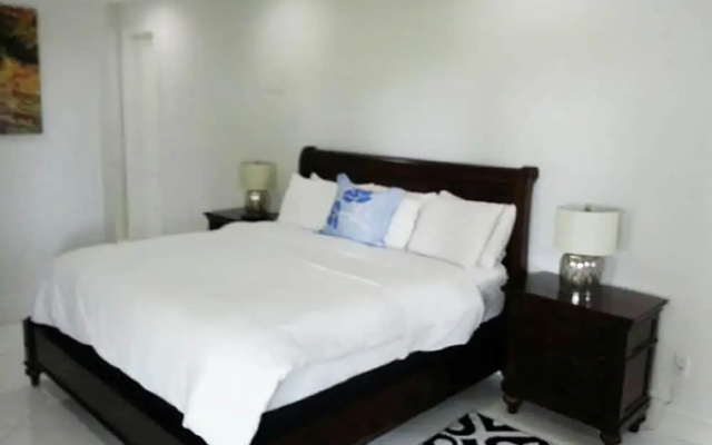photo 5 of 9 Bedroom Homes in Miami by TMG