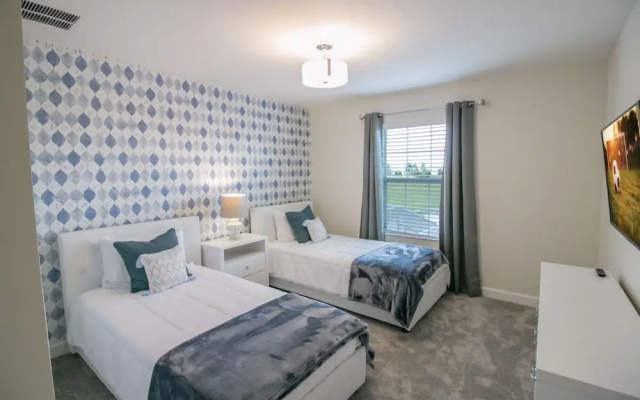photo 4 of 9005 SD - Gorgeous 4BR Townhome - Private Pool