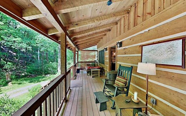 photo 3 of 90presow 3 Bedroom Cabin