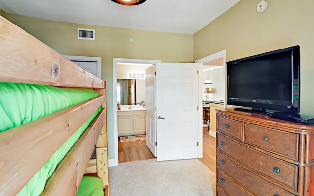 photo 5 of 921 W Beach Blvd Condo Unit 705 2 Bedrooms 2 Bathrooms Condo