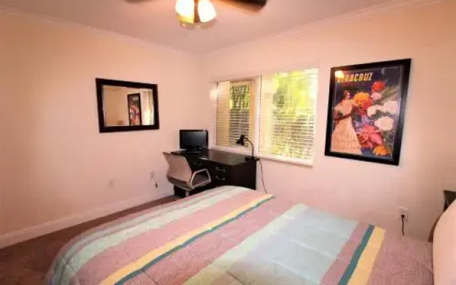 photo 3 of 950 Broadway Two-bedroom Apartment