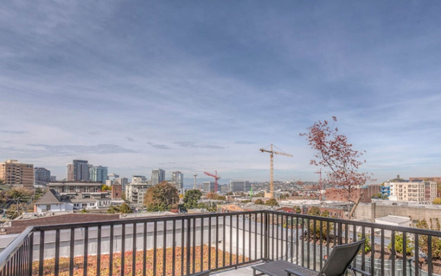 photo 2 of 99 Walkscore Modern Broadway Apartments by Barsala