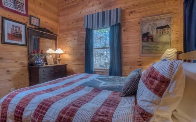 photo 2 of A Beary Nice View by Escape to Blue Ridge