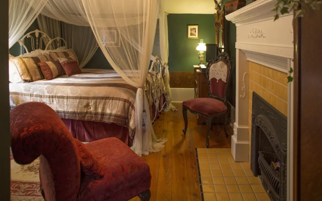 photo 5 of A Bed of Roses Bed & Breakfast
