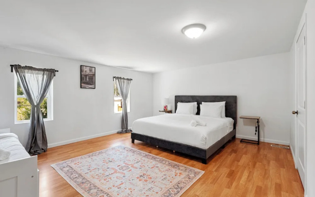 photo 3 of A Cottage in Downtown STL.  Sleeps 10