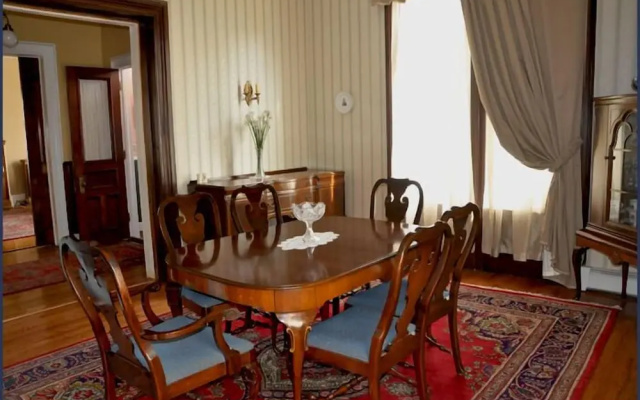 photo 5 of A Kingston Bed & Breakfast