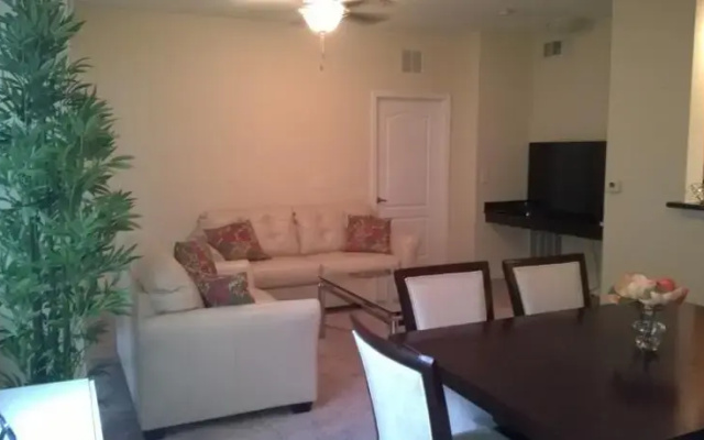 photo 2 of Cane Island Loop Resort - Disney LBStory
