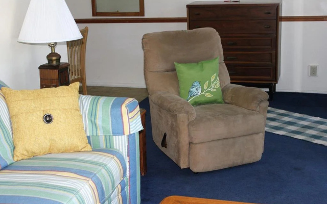 photo 4 of A Place To Be Motel