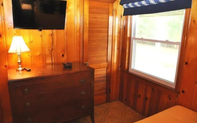photo 4 of A Short Hop - 5 Br home by RedAwning