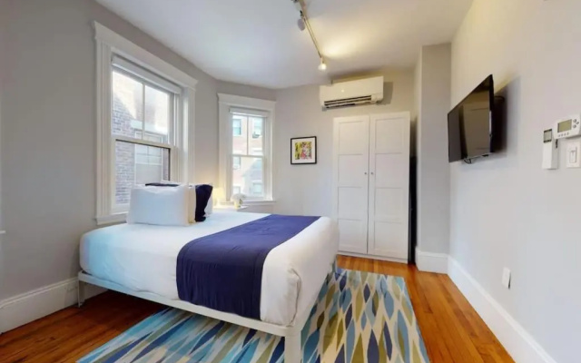 photo 3 of A Stylish Stay w/ a Queen Bed, Heated Floors.. #22