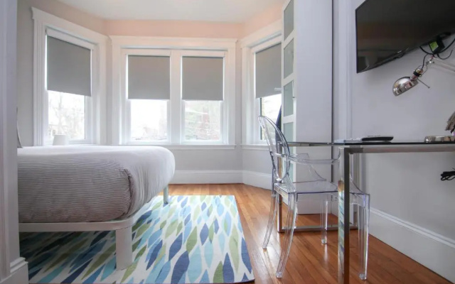 photo 3 of A Stylish Stay w/ a Queen Bed, Heated Floors.. #28