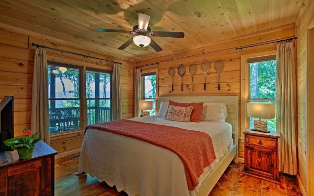 photo 3 of A Sunset Dream' - Upscale Blue Ridge Cabin!