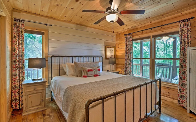 photo 5 of A Sunset Dream' - Upscale Blue Ridge Cabin!