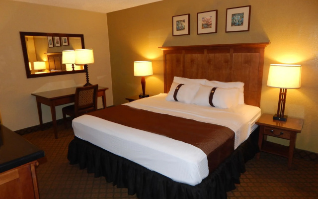 photo 2 of Ocotillo Apartments & Hotel
