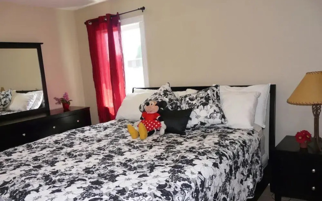 photo 3 of A Wrinkle In Time 4 Bedrooms 2 Bathrooms Home