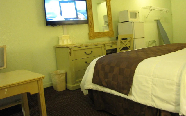 photo 4 of A-1 Budget Motel