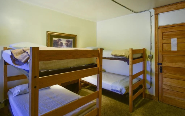 photo 4 of 11th Avenue Hostel
