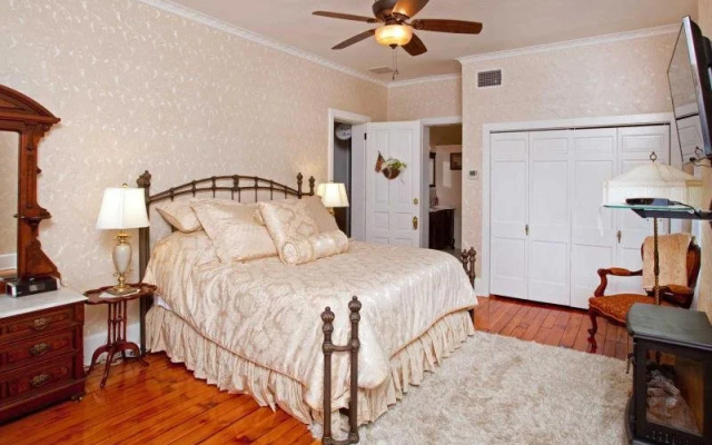 photo 2 of Abigail House Bed and Breakfast