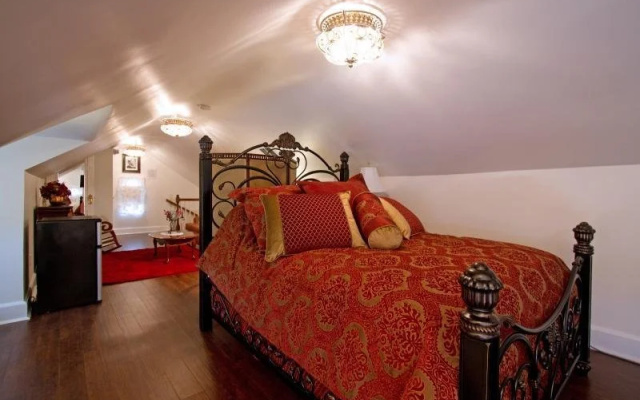 photo 4 of Abigail House Bed and Breakfast