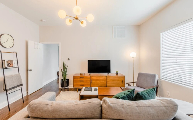 photo 2 of Abode Dallas - The Cedars Downtown