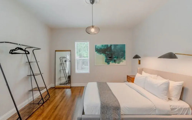 photo 5 of Abode Dallas - The Cedars Downtown