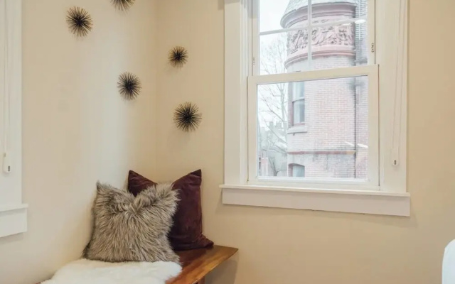 photo 3 of Abode Philadelphia - Rittenhouse Square Locust St