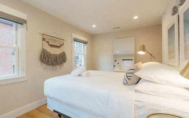 photo 5 of Abode Philadelphia - Rittenhouse Square Locust St