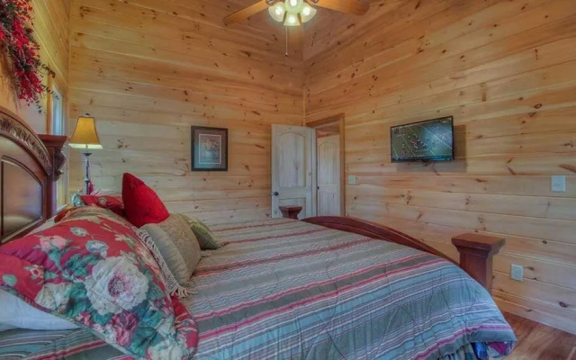 photo 2 of Above and Beyond by Escape to Blue Ridge