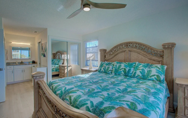 photo 4 of Absolute Anna Maria- 2 Bedroom Condo