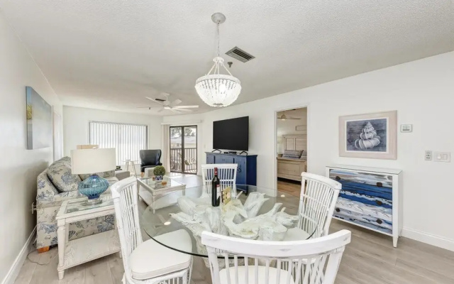 photo 5 of Absolute Paradise Ami-private Beach Access-gulf And Bay Views-heated Pool- Walk To 14 Restaurants