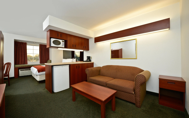 photo 4 of Americas Best Value Inn & Suites - Lake Charles / I - 210 Exit 5