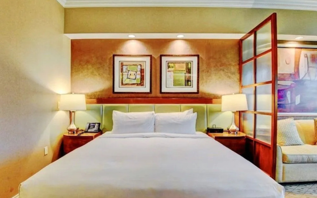 photo 5 of Abz Signature Suites