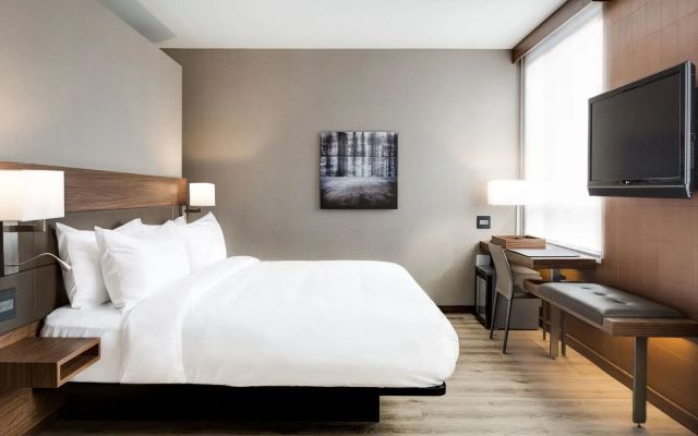 photo 5 of AC Hotel by Marriott Cincinnati at The Banks