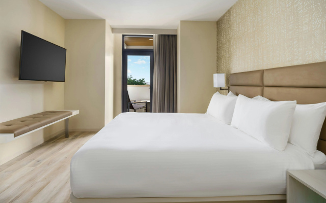 photo 3 of AC Hotel by Marriott Naples 5th Avenue
