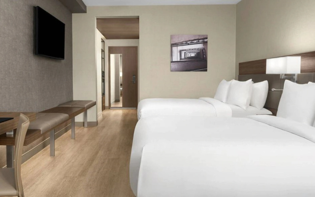 photo 4 of AC Hotel Fort Lauderdale Sawgrass Mills / Sunrise