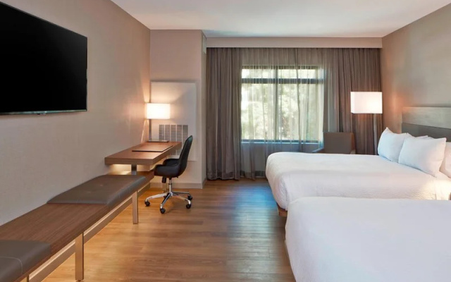 photo 4 of AC Hotel By Marriott Seattle Bellevue/Downtown
