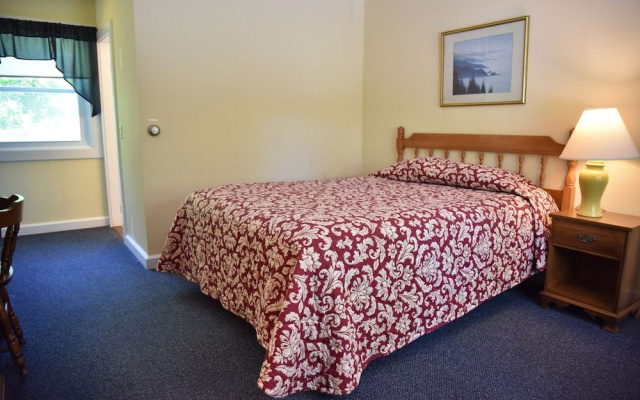 photo 5 of Acadia Pines Motel