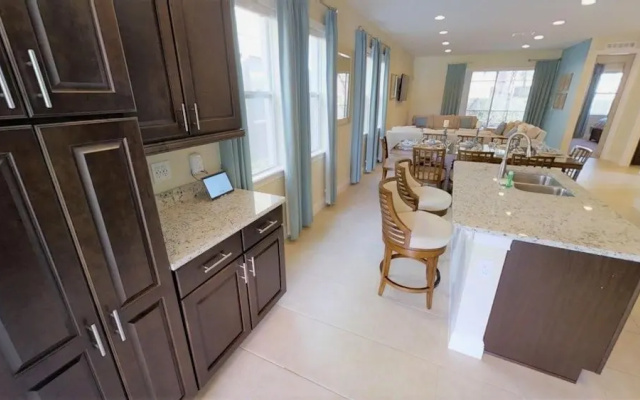 photo 3 of ACO PREMIUM – 8Bd with Private Pool and Spa (1756)