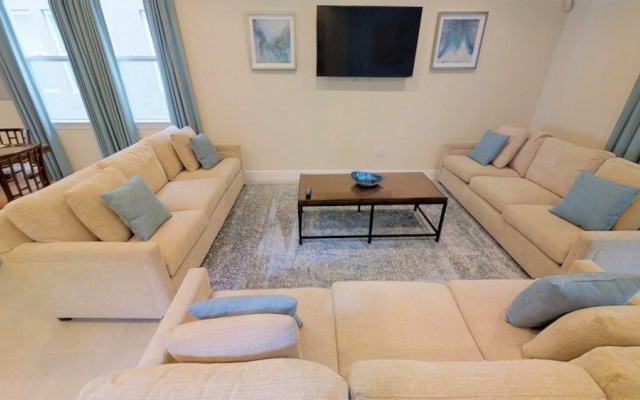photo 5 of ACO PREMIUM – 8Bd with Private Pool and Spa (1756)