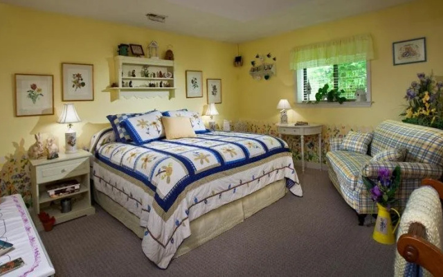 photo 3 of Acorn Bed And Breakfast at Mills River