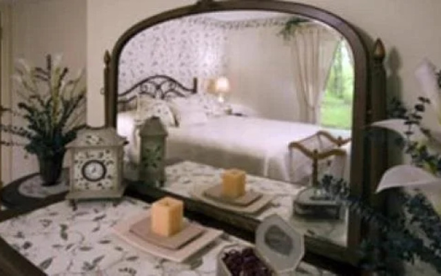 photo 4 of Acorn Bed And Breakfast at Mills River