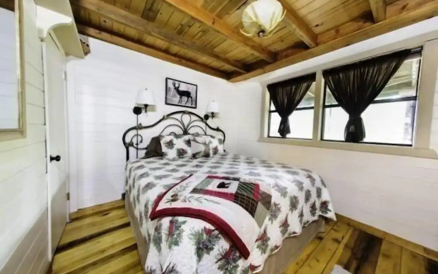 photo 3 of Acorn Bungalow