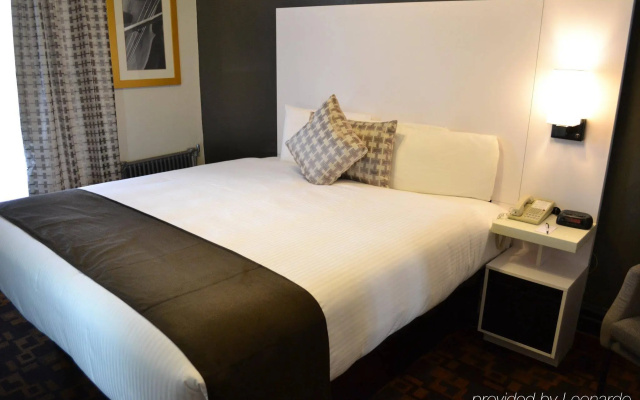 photo 2 of Adante Hotel