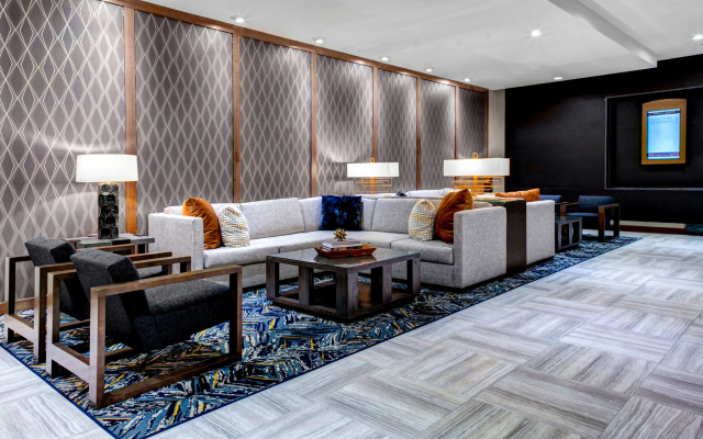 photo 2 of DoubleTree by Hilton Hotel Arlington DFW South