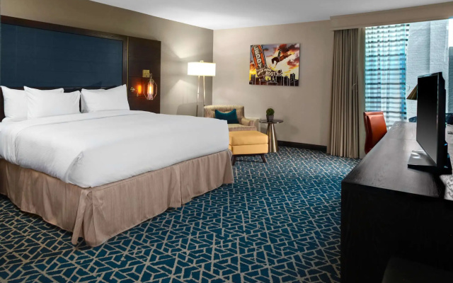 photo 4 of DoubleTree by Hilton Hotel Arlington DFW South
