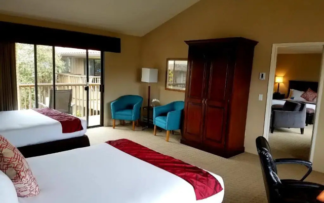 photo 4 of Adobe Inn